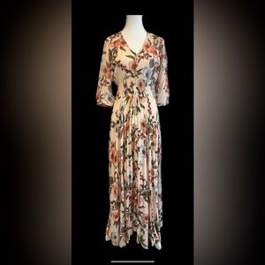 Jaase. Peach orange color floral maxi dress. Size S.